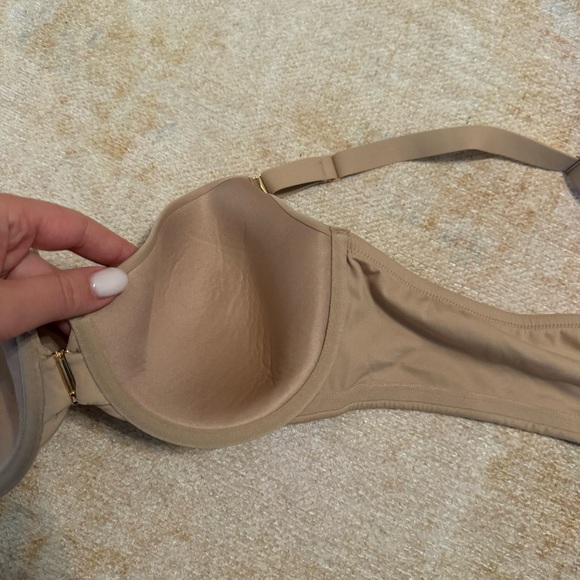 Third love Seamless Tan Bra Front Close T-Shirt Bra
38B like new - Picture 10 of 10